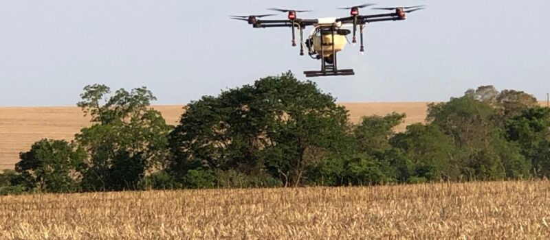 Conozca los beneficios de la aplicación con Dron de uso agrícola